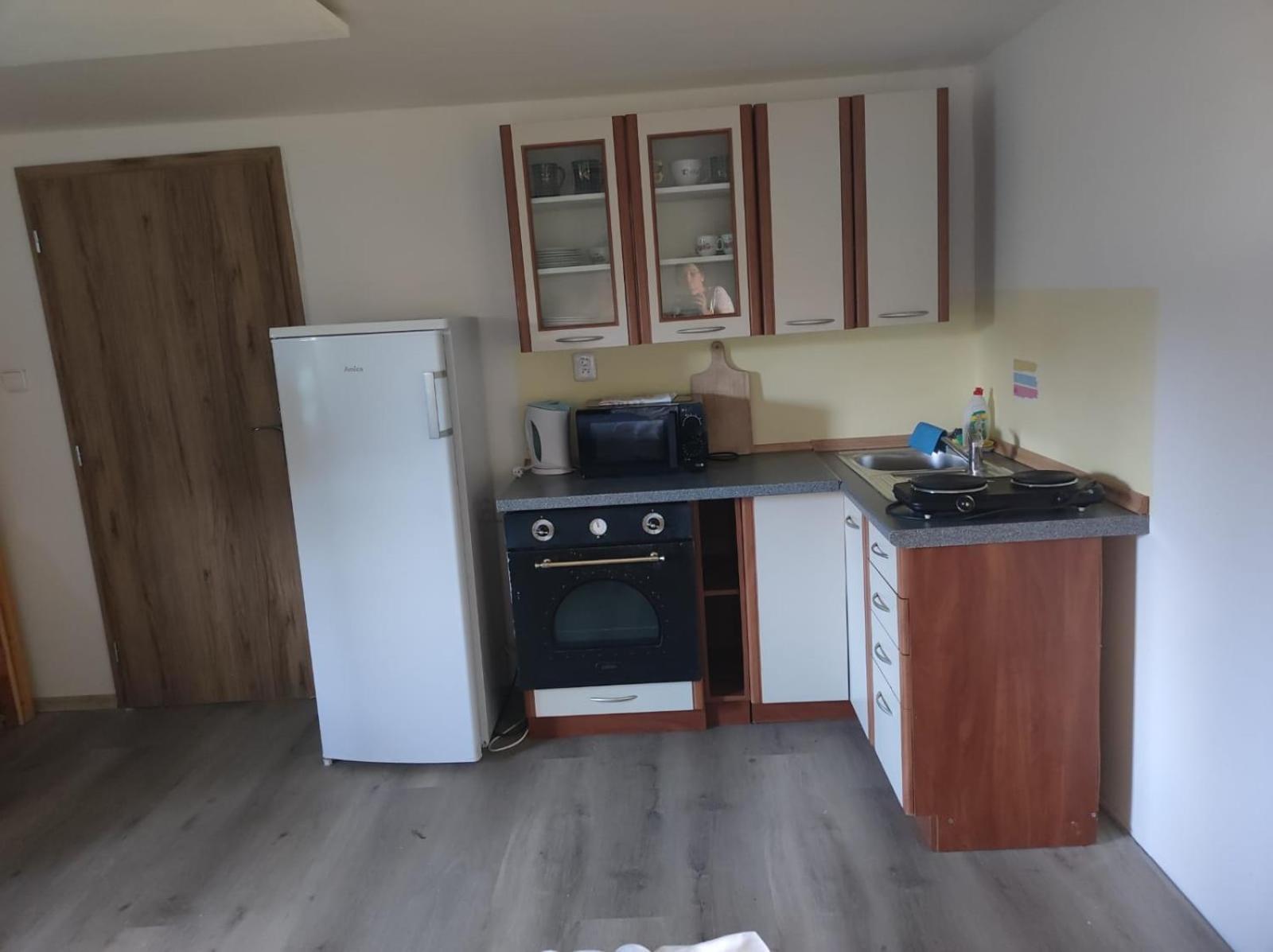 Lesni Chaty "Hogo Fogo" Kytlice Bagian luar foto