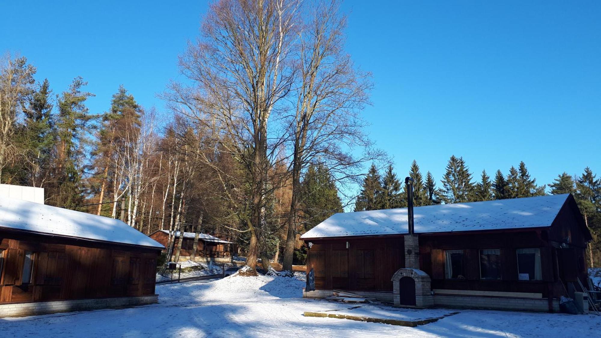 Lesni Chaty "Hogo Fogo" Kytlice Bagian luar foto