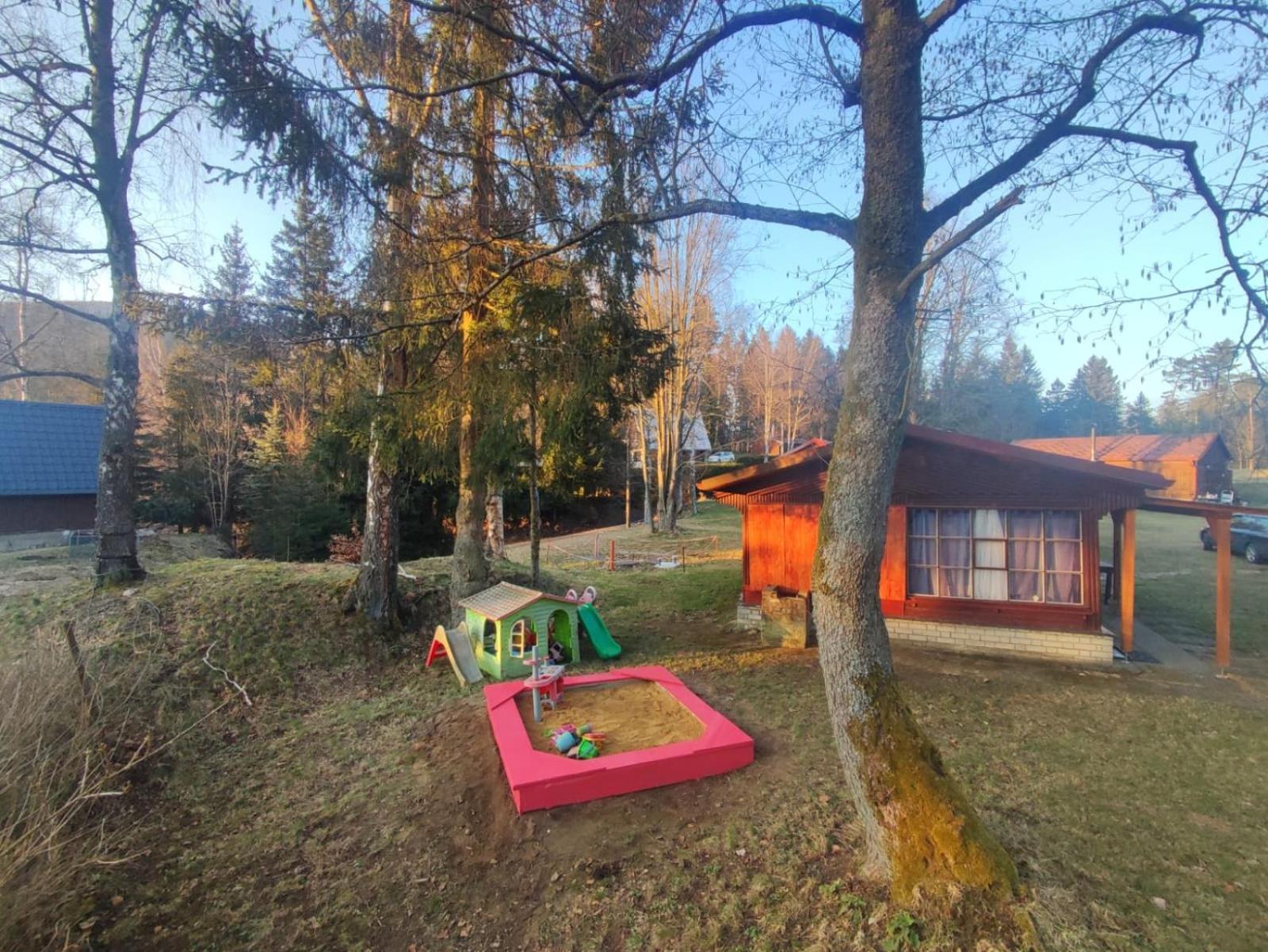 Lesni Chaty "Hogo Fogo" Kytlice Bagian luar foto